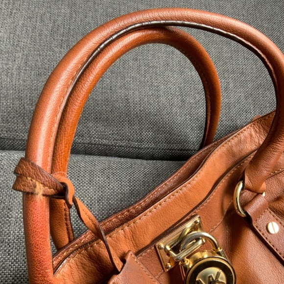 Michael Kors Hamilton Leather Purse - Picture 8 of 9